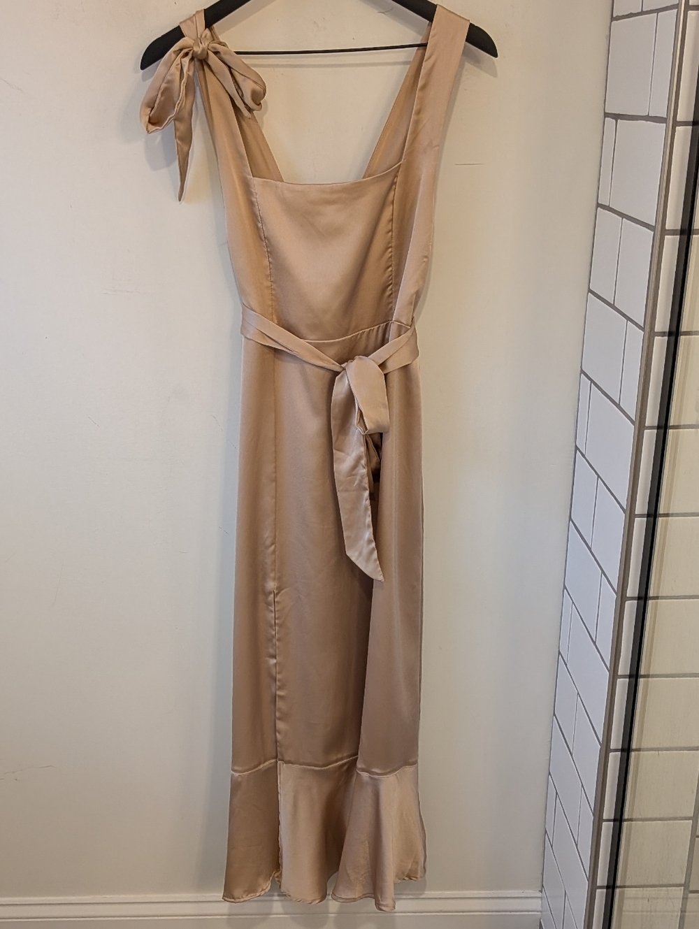 Show Me Your MuMu Claire Midi Dress Size Medium Bridesmaid Wedding Guest